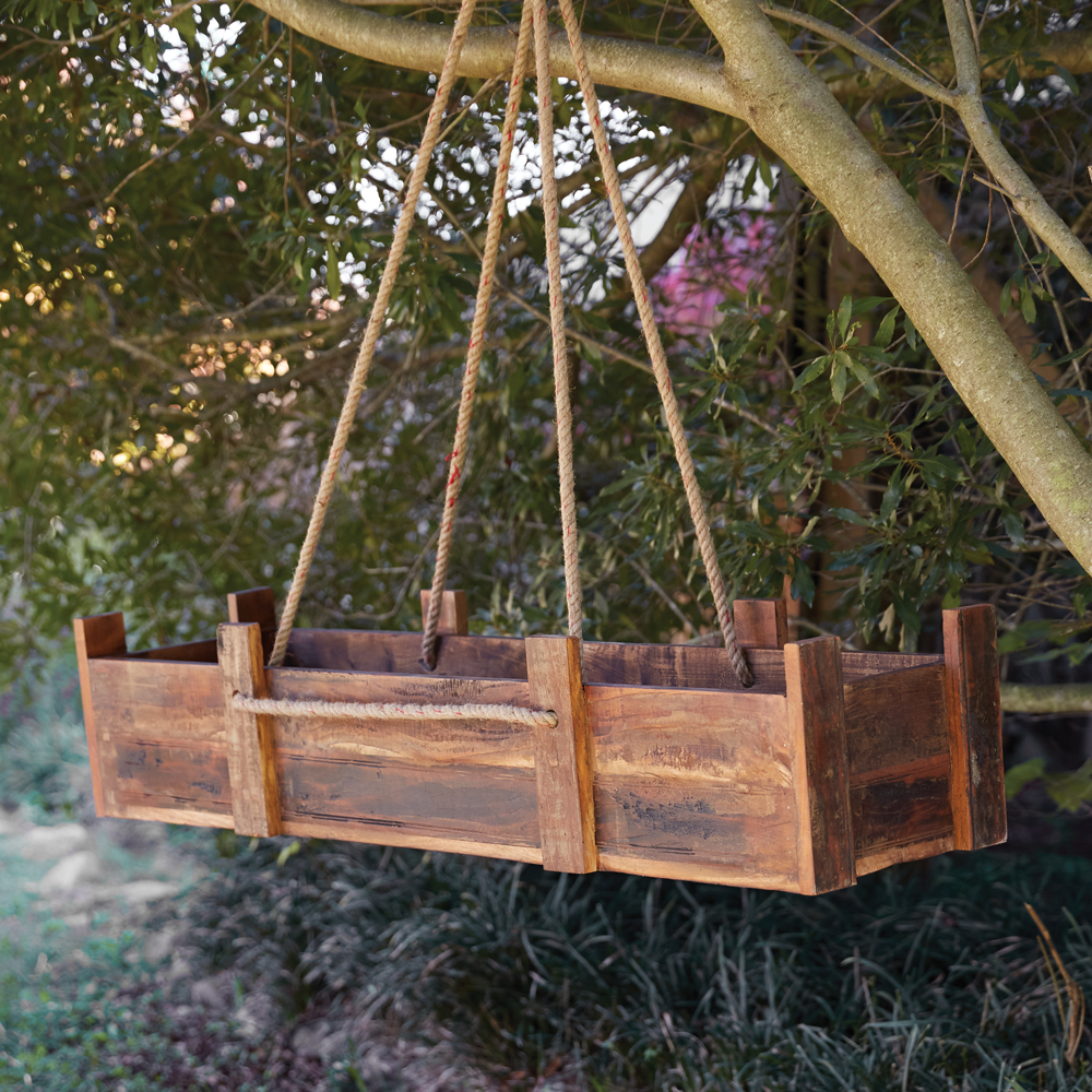 slap af udgifterne blok Reclaimed Wood Hanging Planter Box | CTW Home Collection