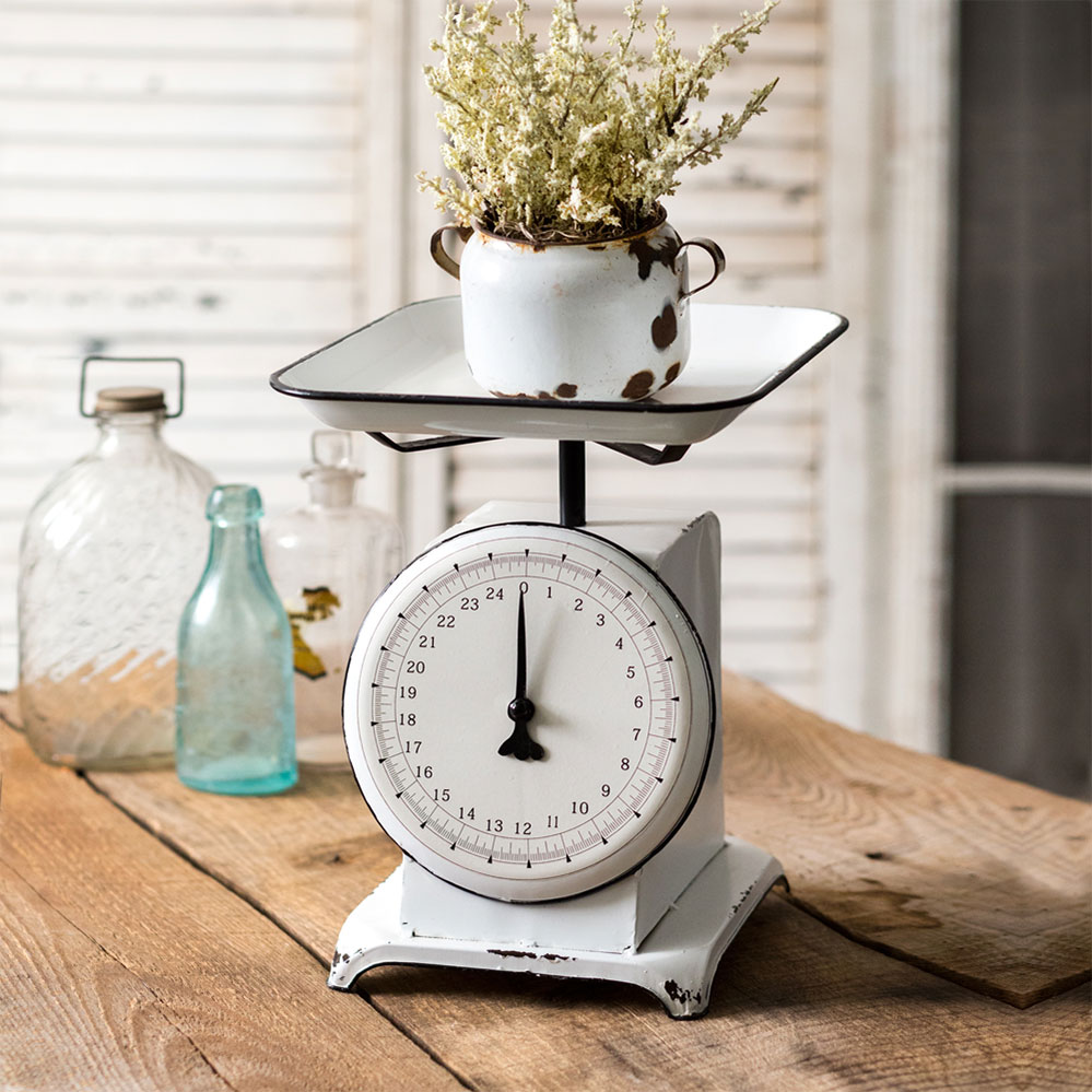 White Metal Kitchen Scale with Removable Tray